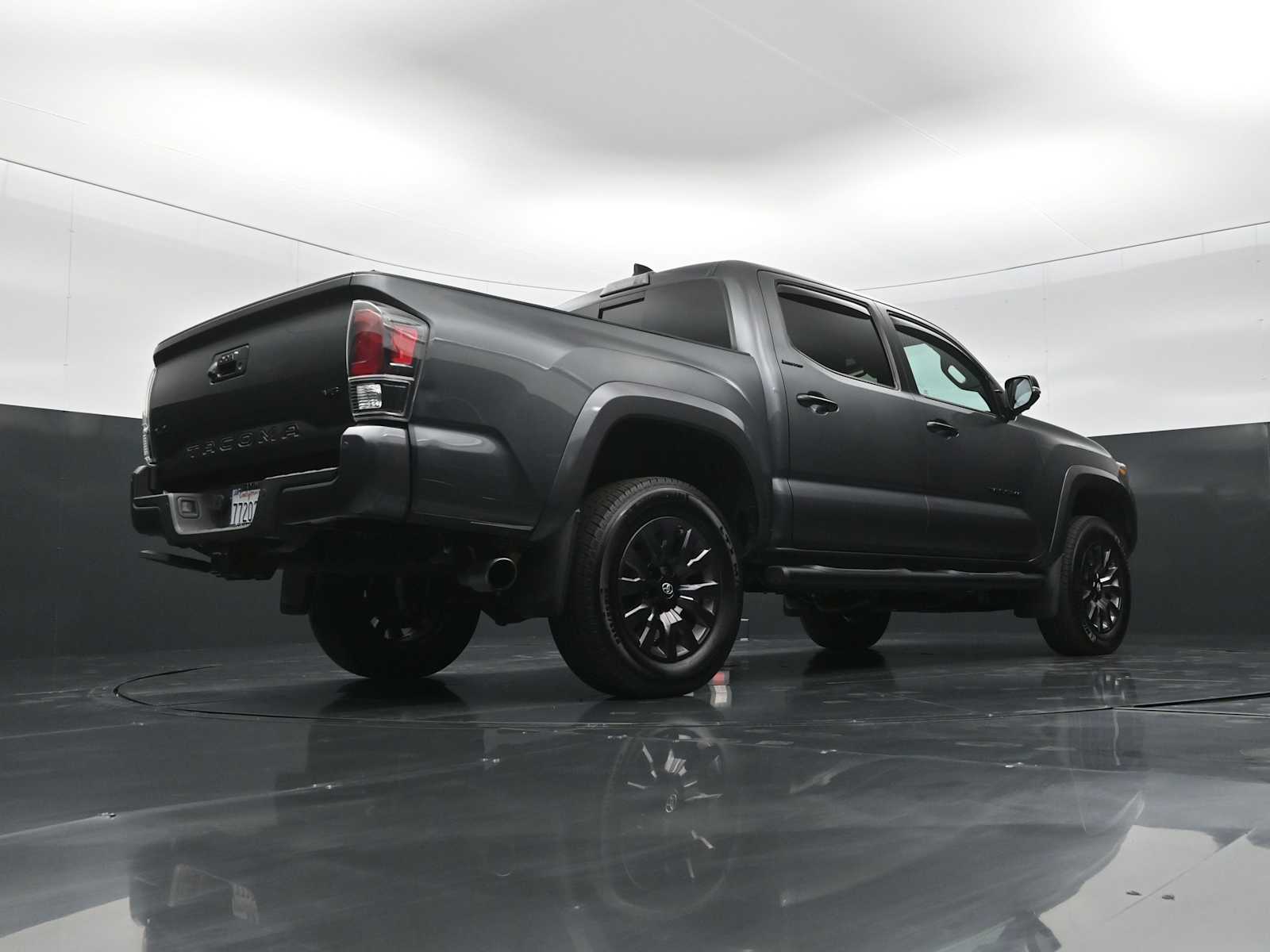 2021 Toyota Tacoma Limited - Photo 28