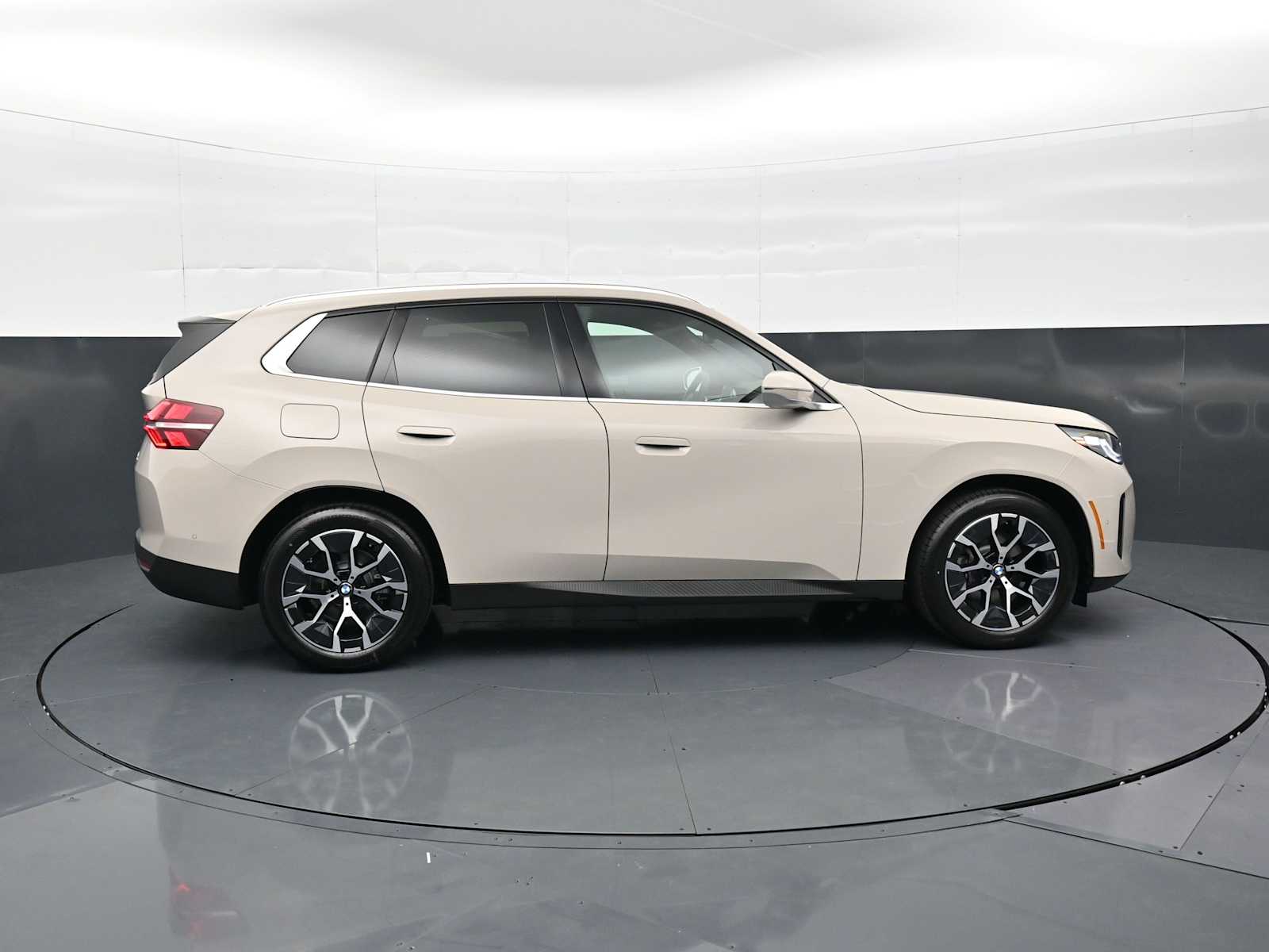 Thumbnail: 2026 BMW X3 - 4