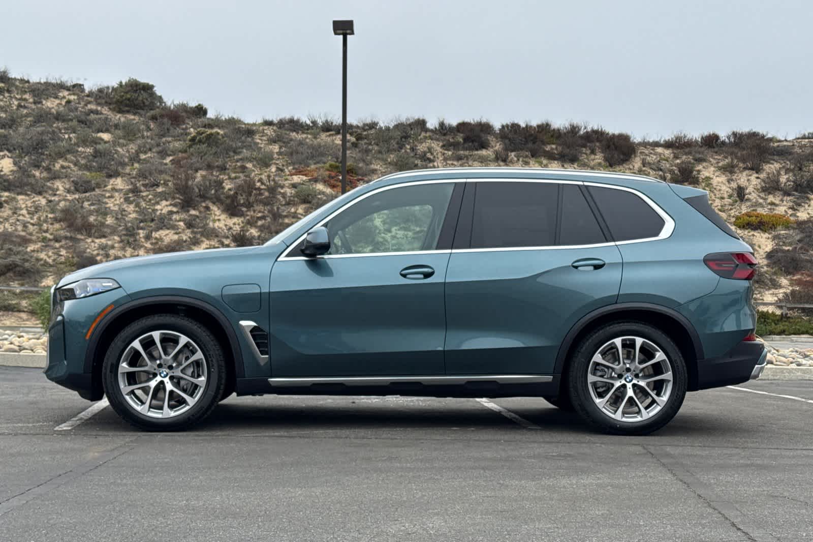 Thumbnail: 2026 BMW X5 - 5