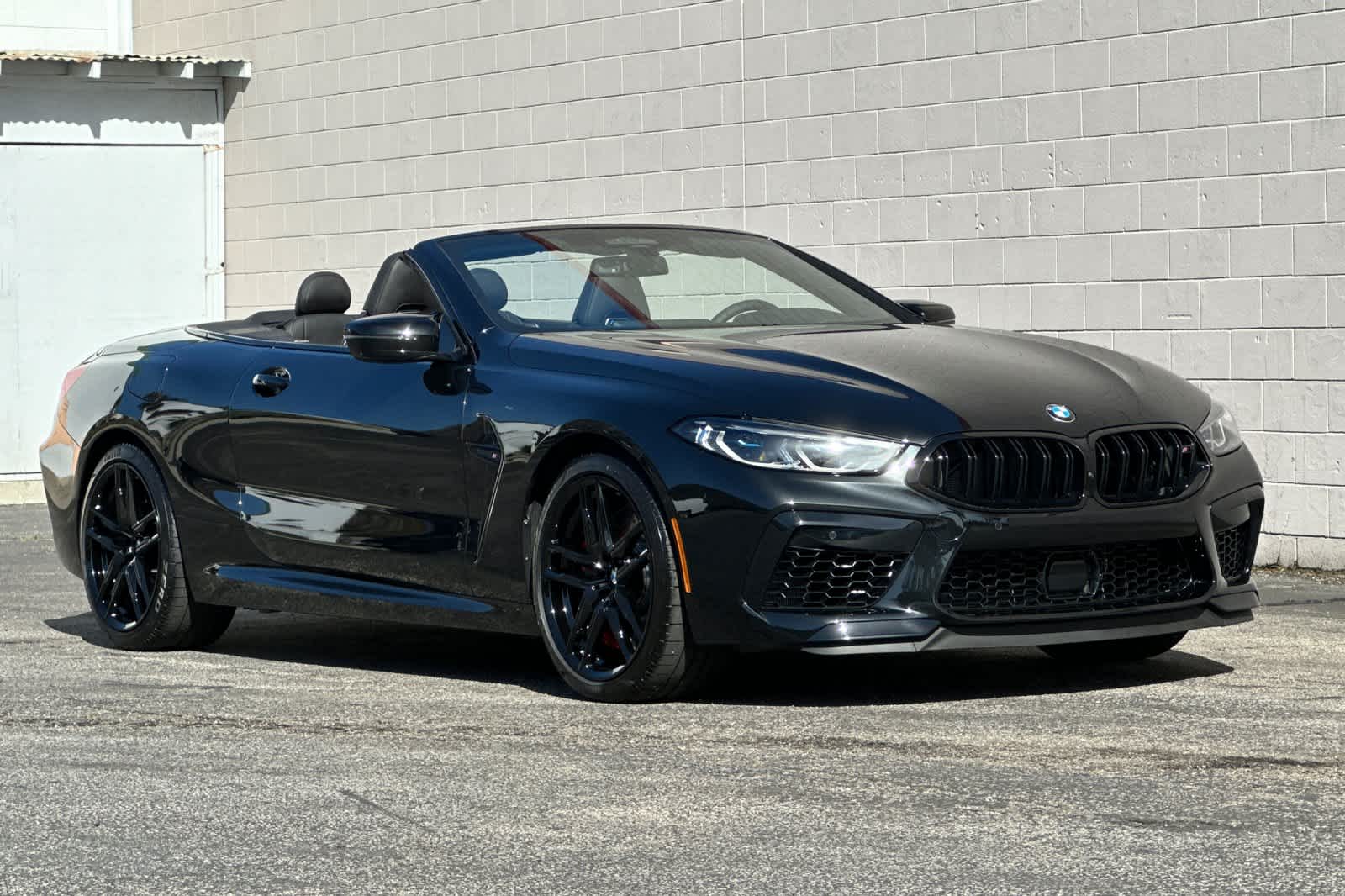Thumbnail: 2025 BMW M8 - 9