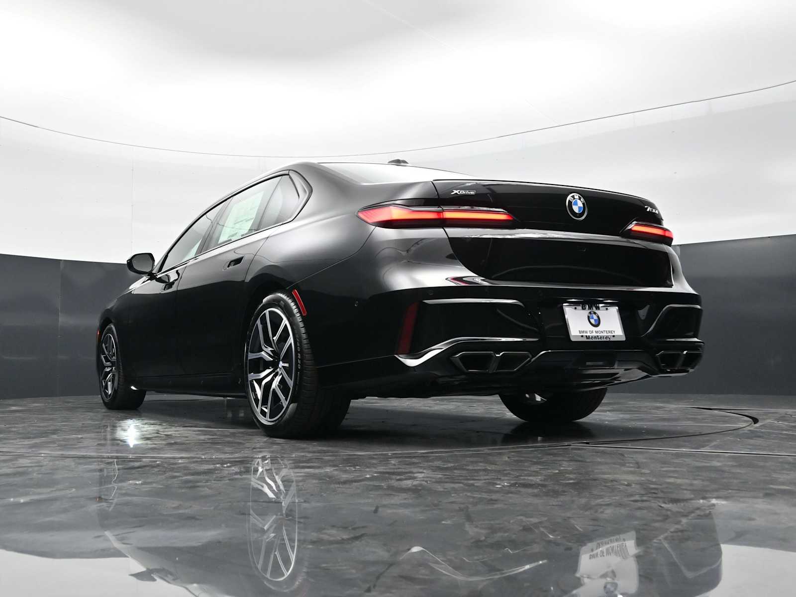 Thumbnail: 2026 BMW 7 Series - 30