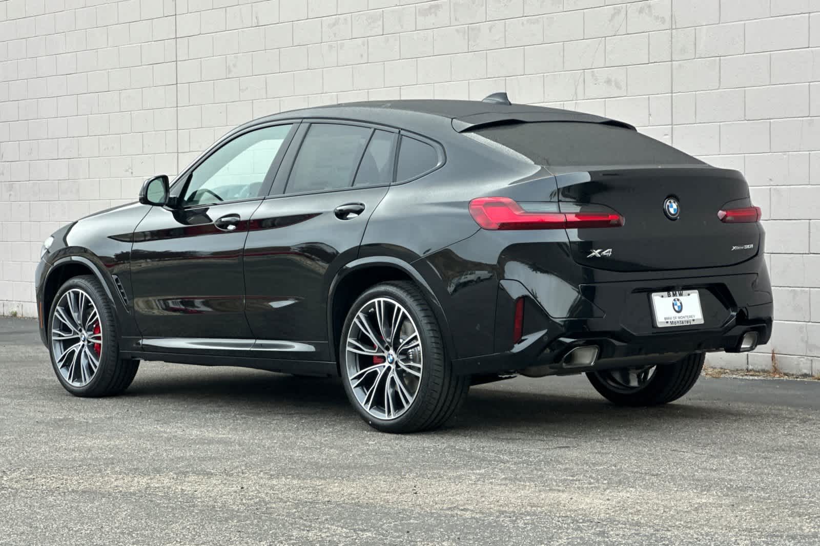 Thumbnail: 2025 BMW X4 - 6