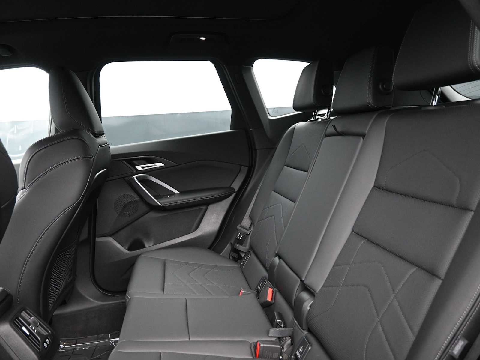 Thumbnail: 2023 BMW X1 - 13