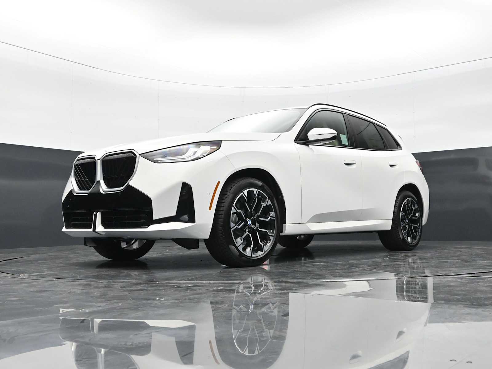 Thumbnail: 2026 BMW X3 - 25