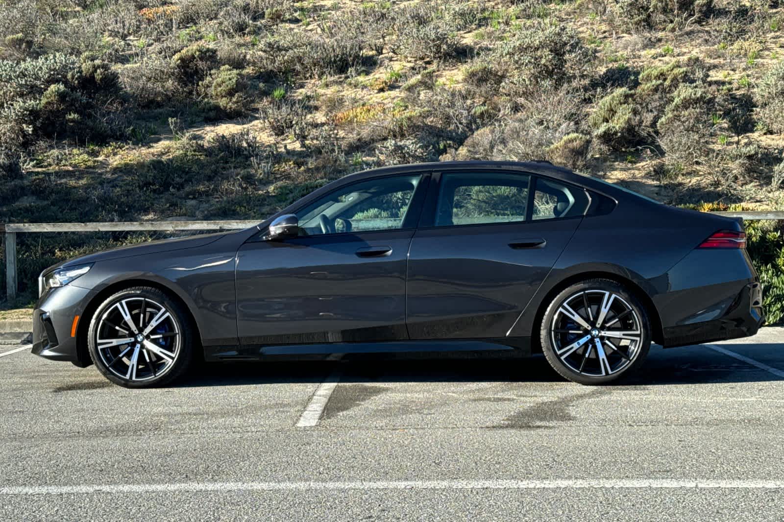 Thumbnail: 2025 BMW 5 Series - 9