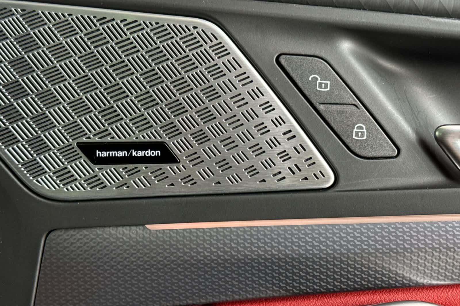 Thumbnail: 2025 BMW X2 - 20