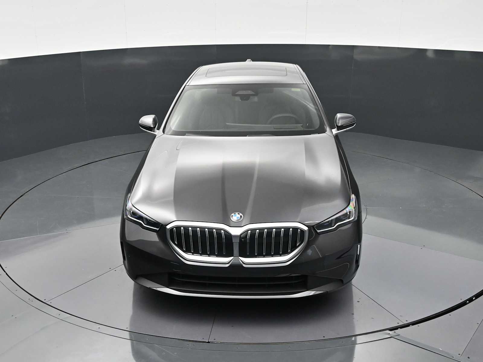 Thumbnail: 2026 BMW 5 Series - 17