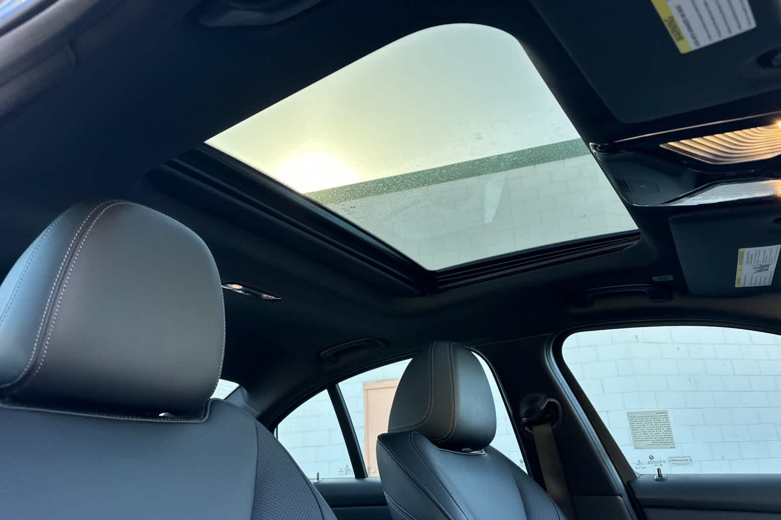 Thumbnail: 2023 BMW 3 Series - 19