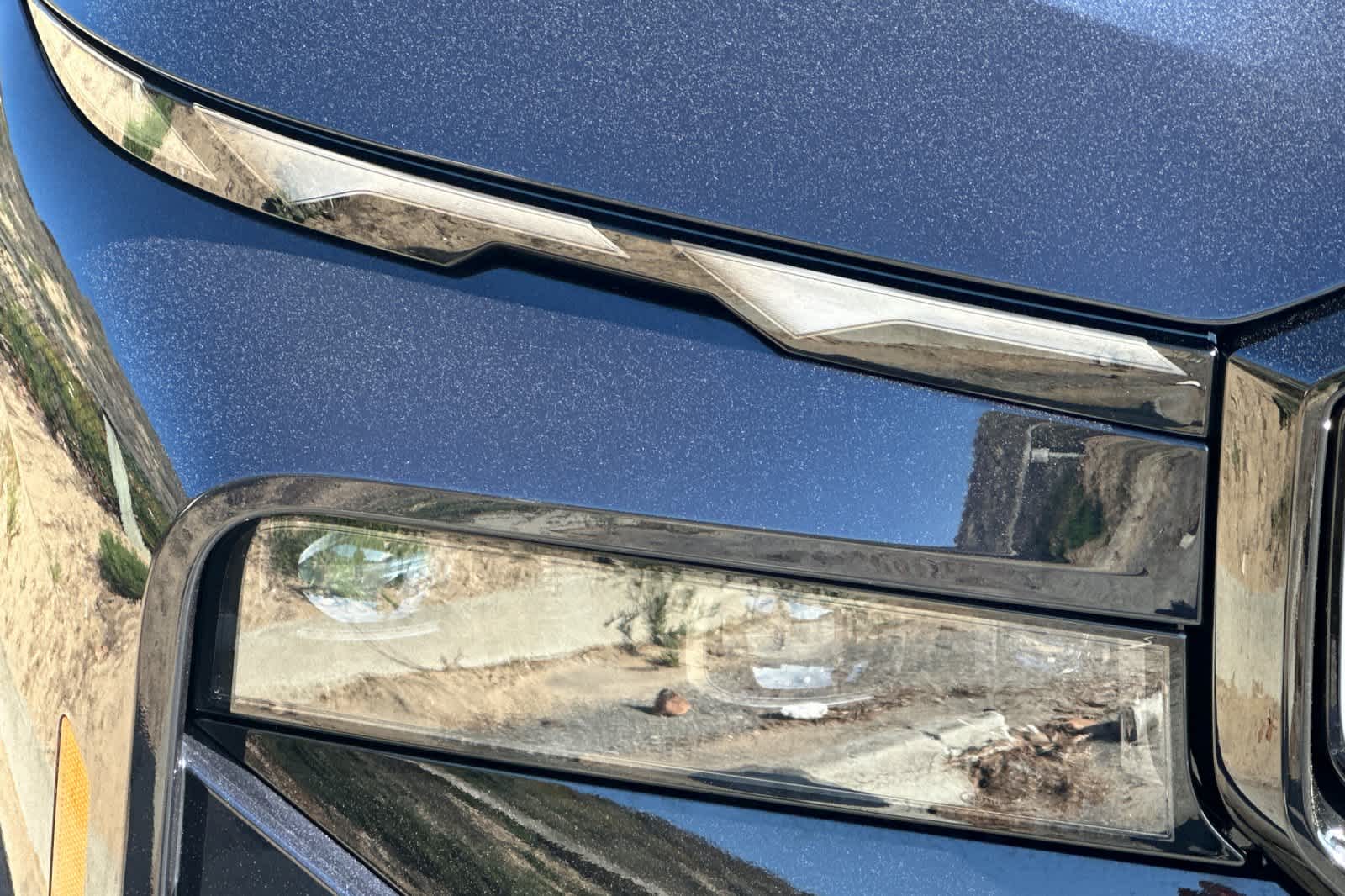 Thumbnail: 2026 BMW XM - 35