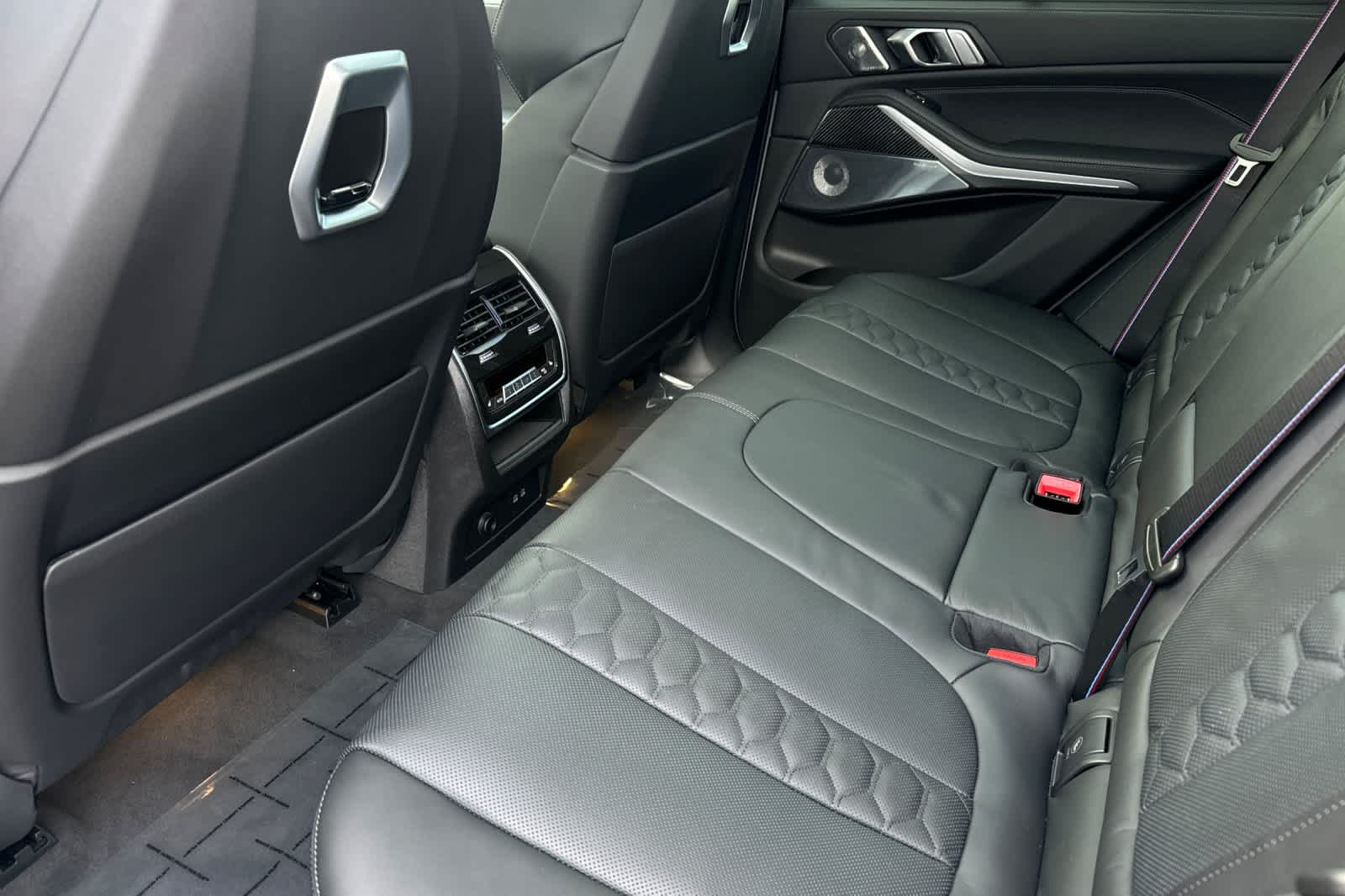 Thumbnail: 2026 BMW X5 - 4