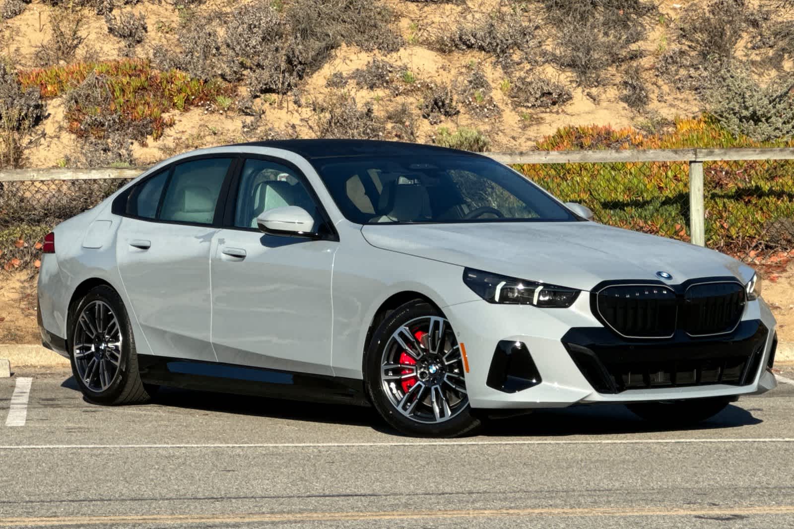 Thumbnail: 2026 BMW 5 Series - 9