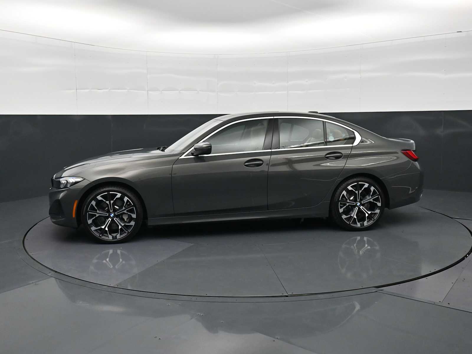 2026 BMW 3 Series 330i - Photo 8