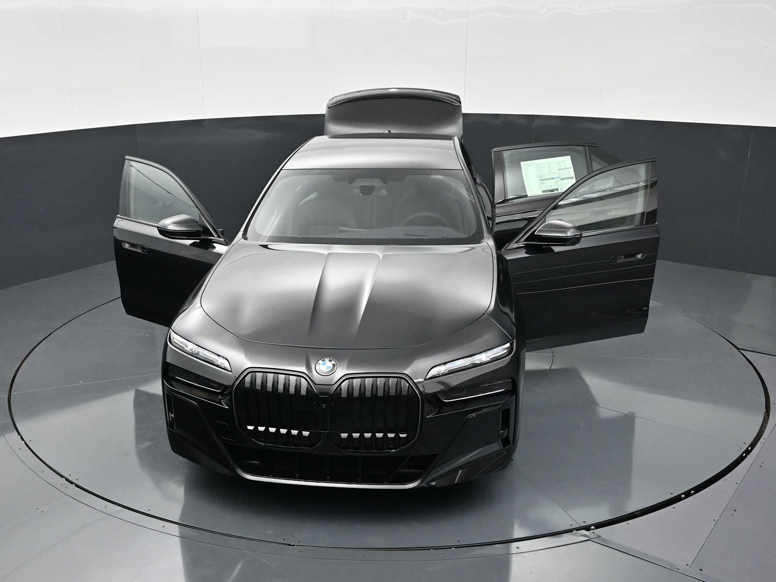 Thumbnail: 2026 BMW 7 Series - 33