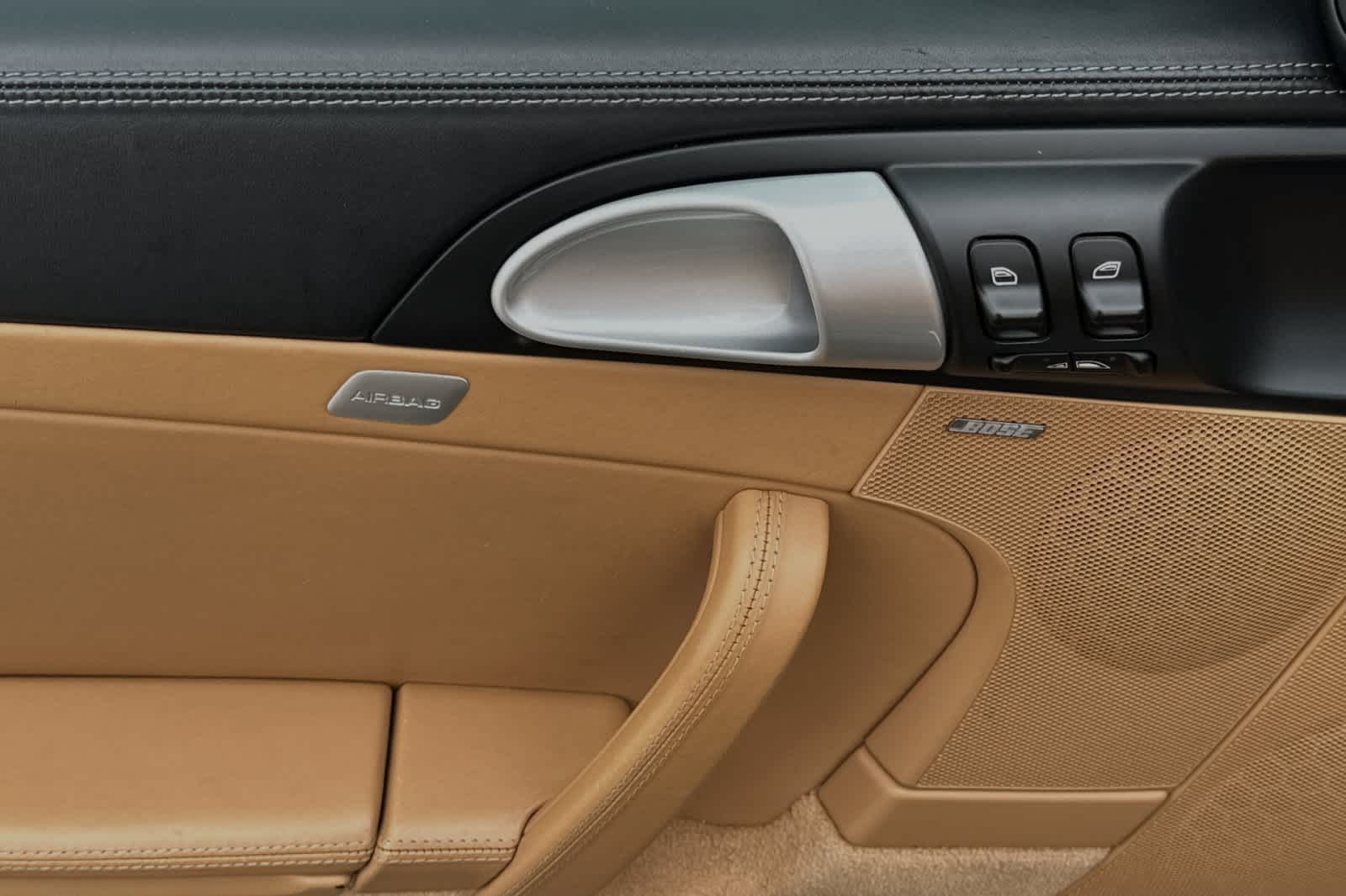2012 Porsche 911 Carrera 4S 12