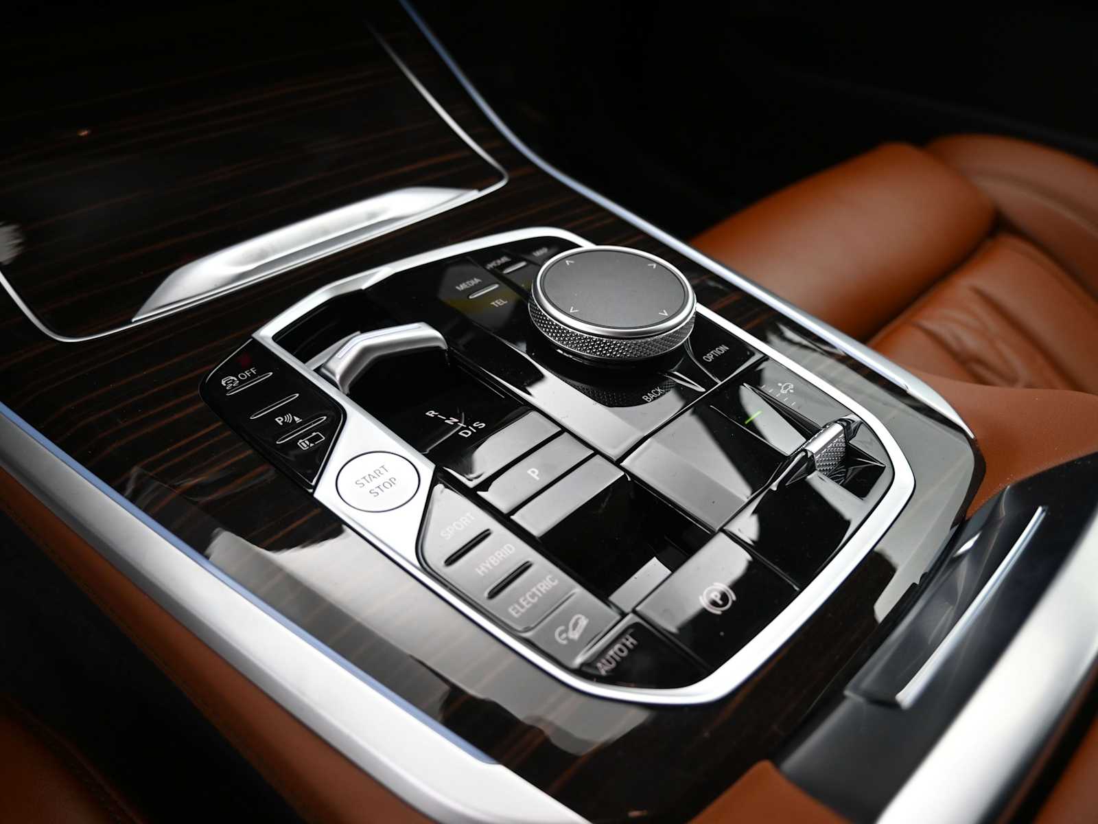 Thumbnail: 2026 BMW X5 - 11