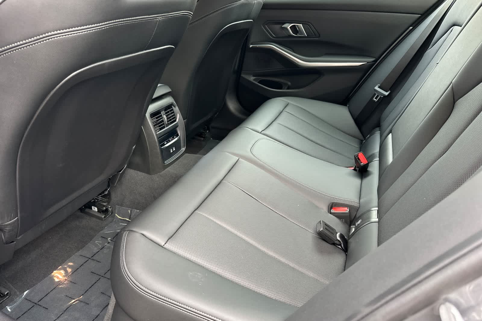 2024 BMW 3 Series 330i 4
