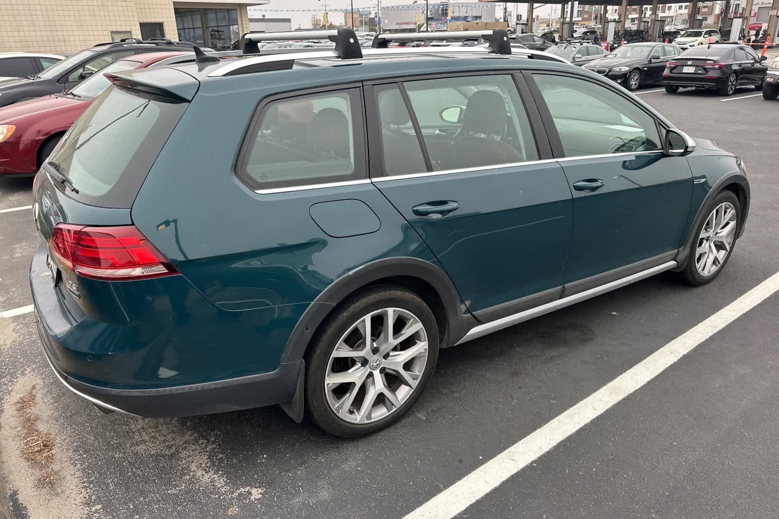 Thumbnail: 2018 Volkswagen Golf - 2