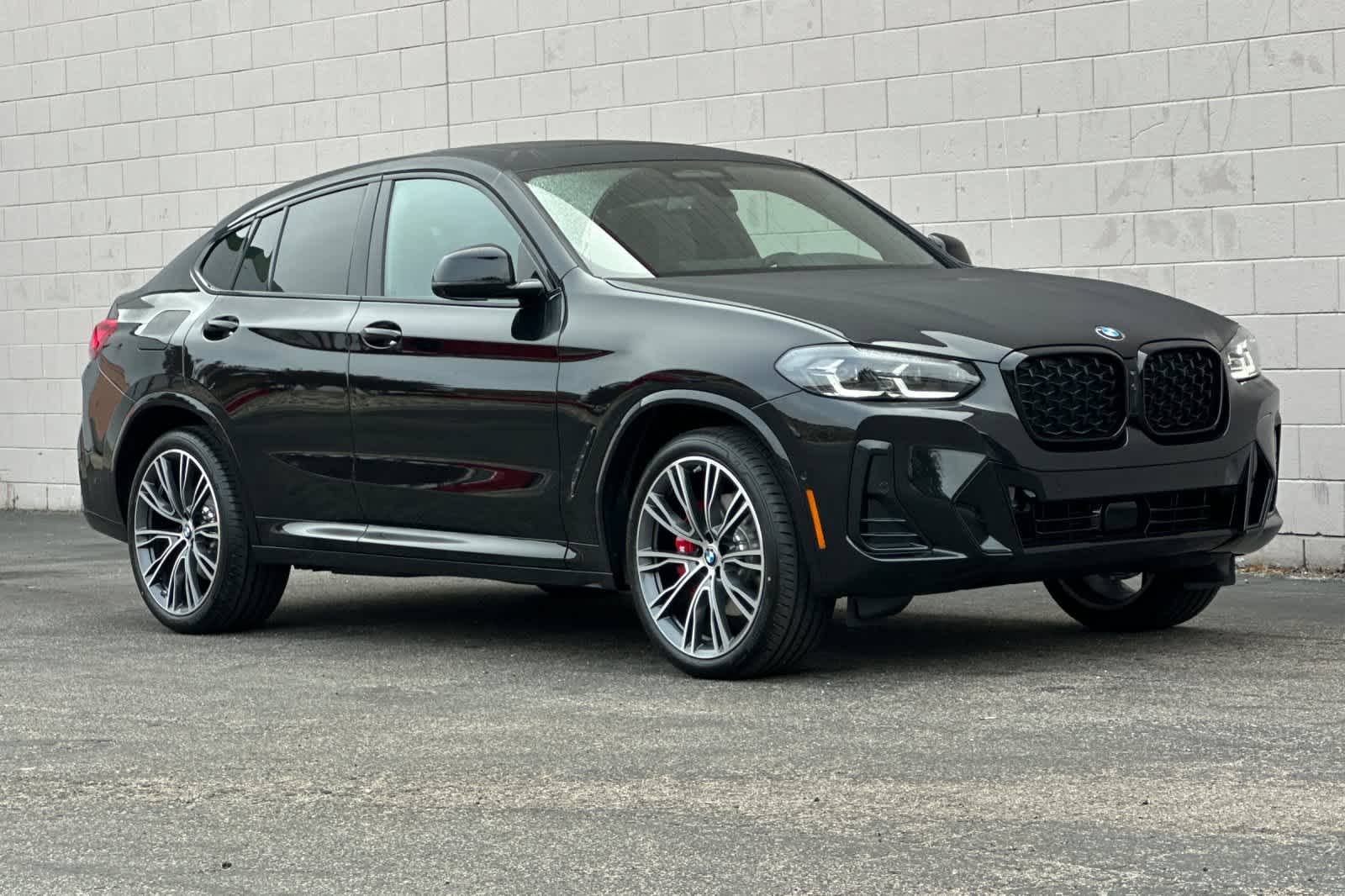 Thumbnail: 2025 BMW X4 - 9