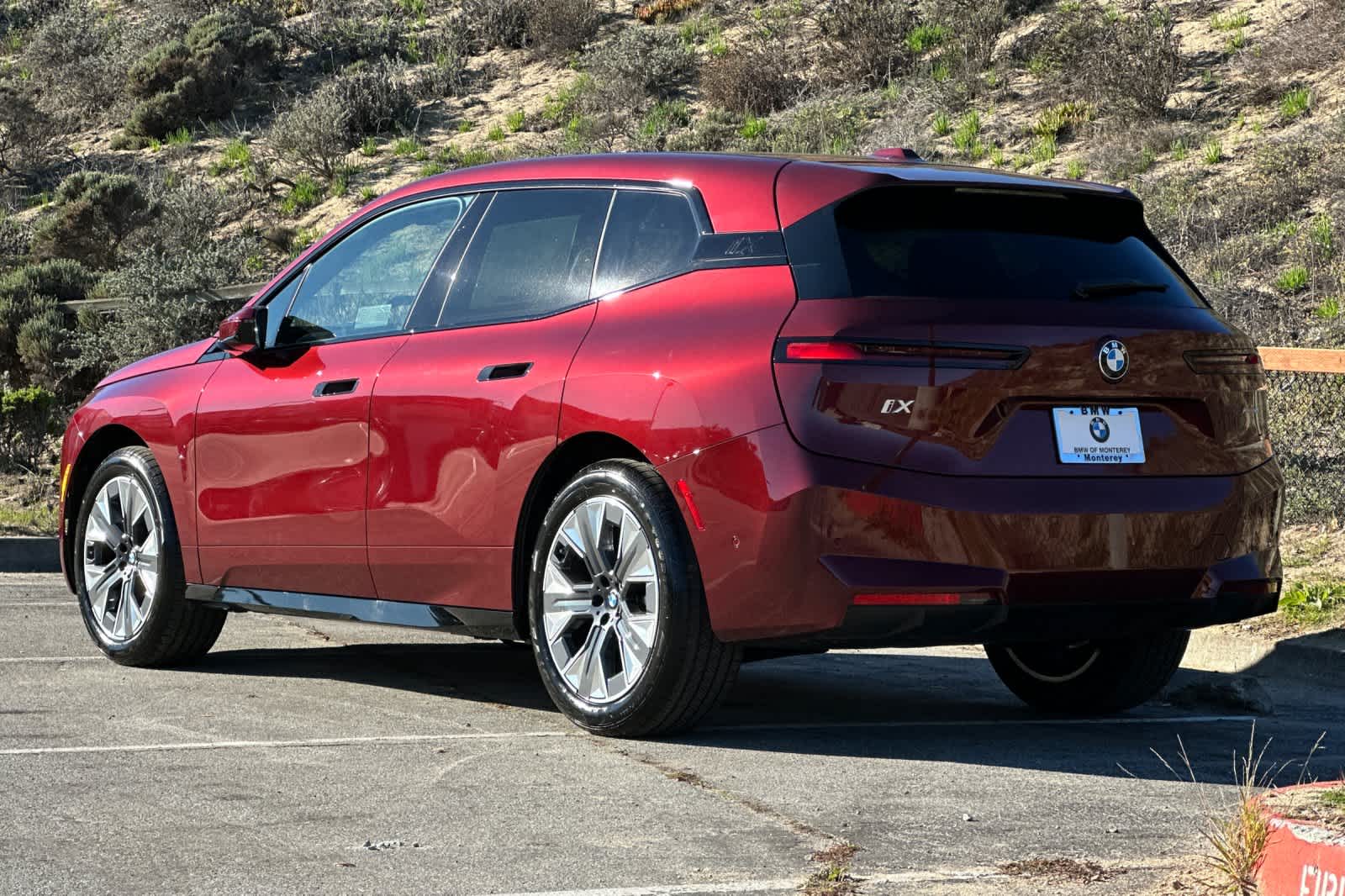 Thumbnail: 2026 BMW iX - 6