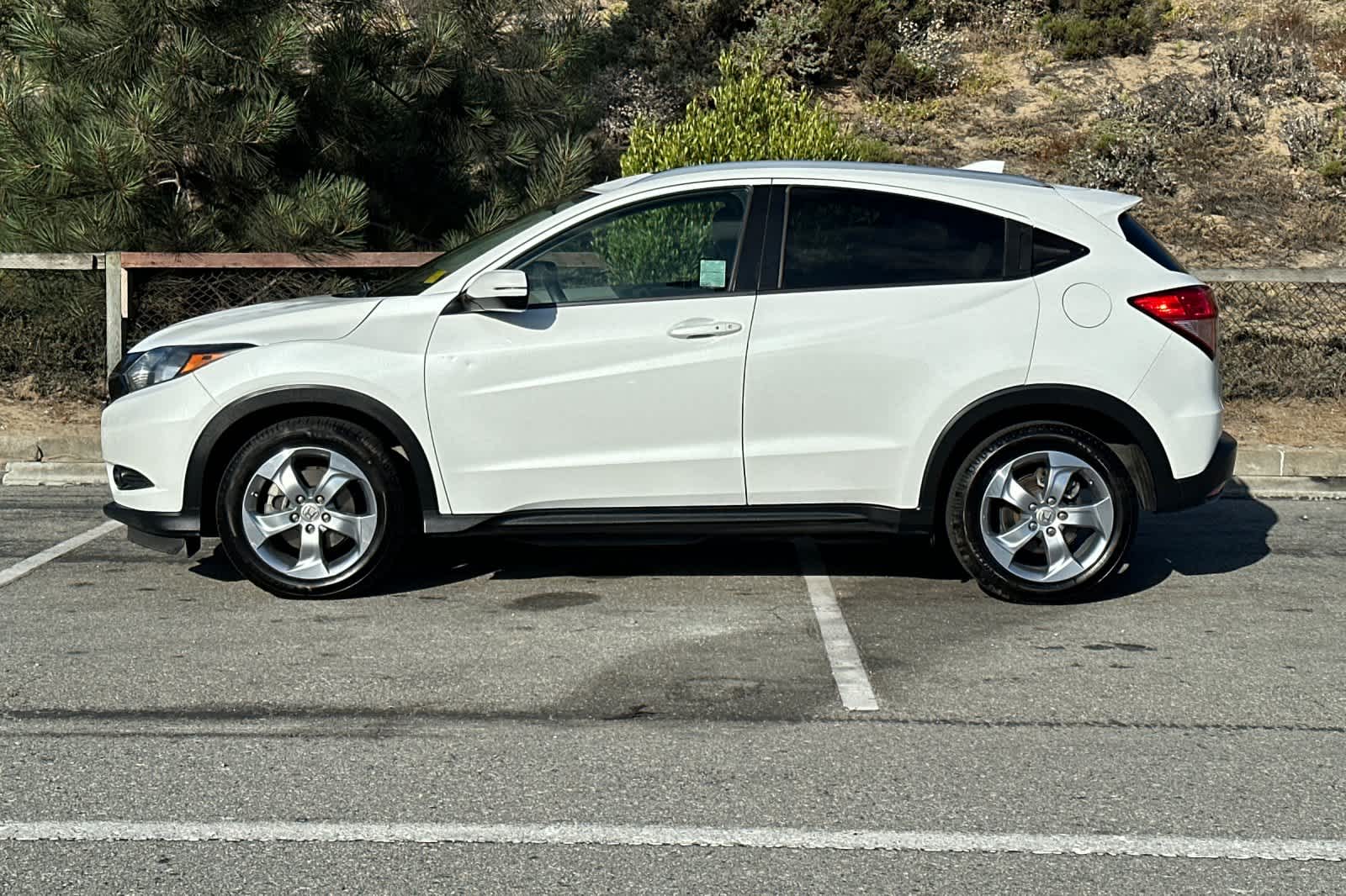 Thumbnail: 2017 Honda HR-V - 9