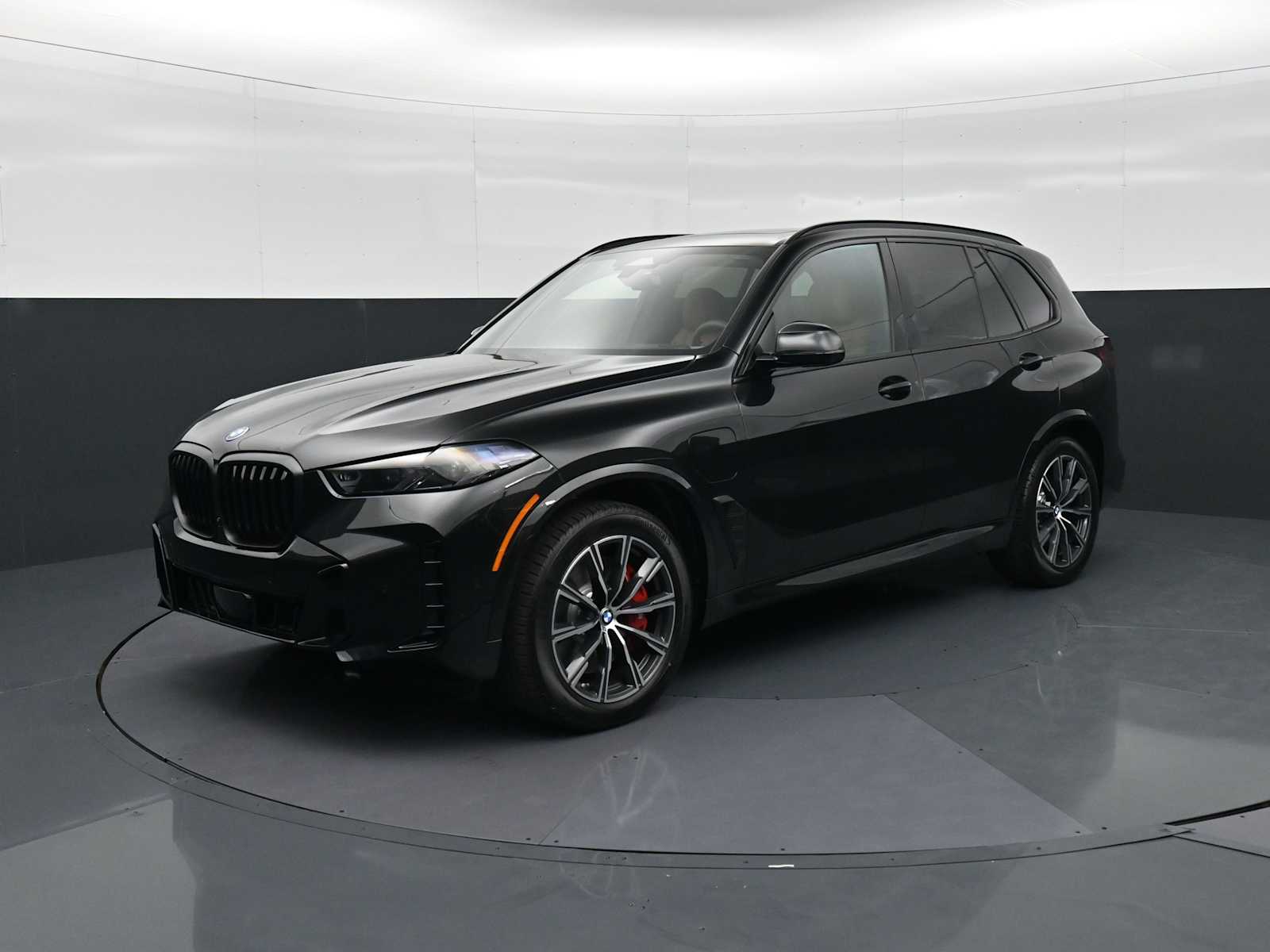 Thumbnail: 2026 BMW X5 - 1