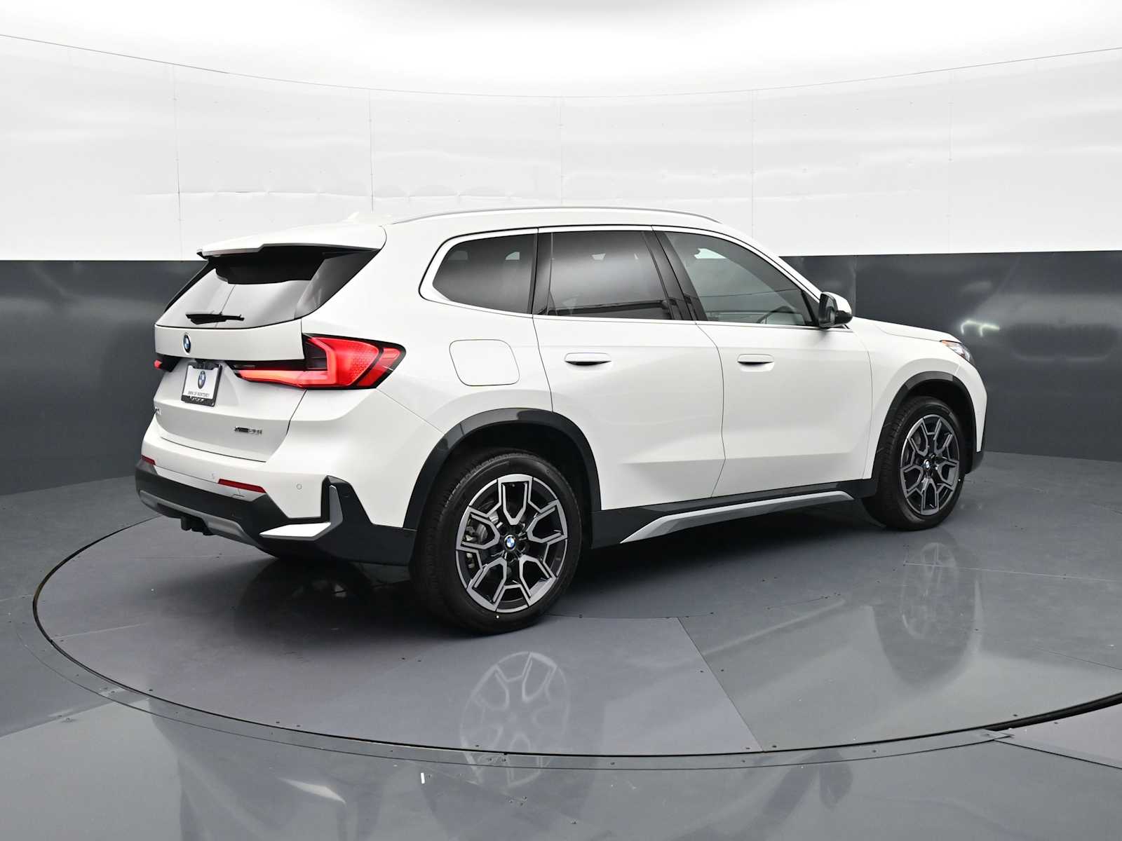 Thumbnail: 2026 BMW X1 - 5