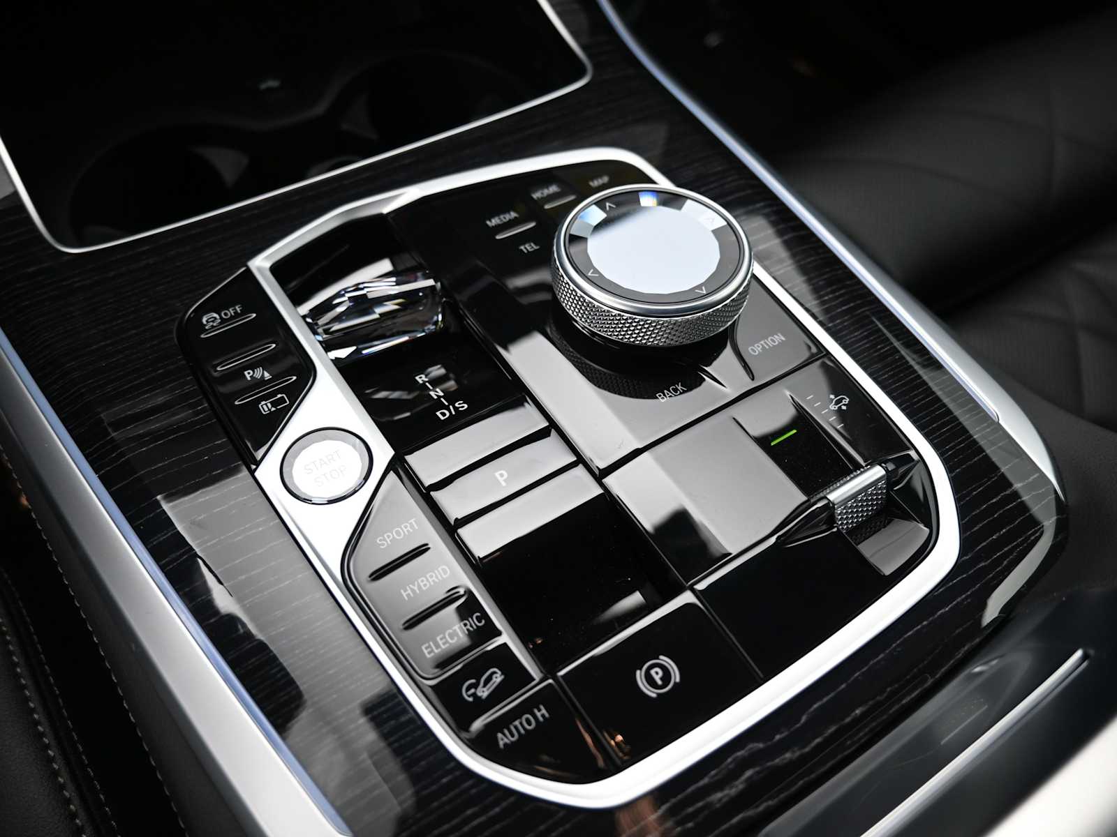 Thumbnail: 2026 BMW X5 - 12
