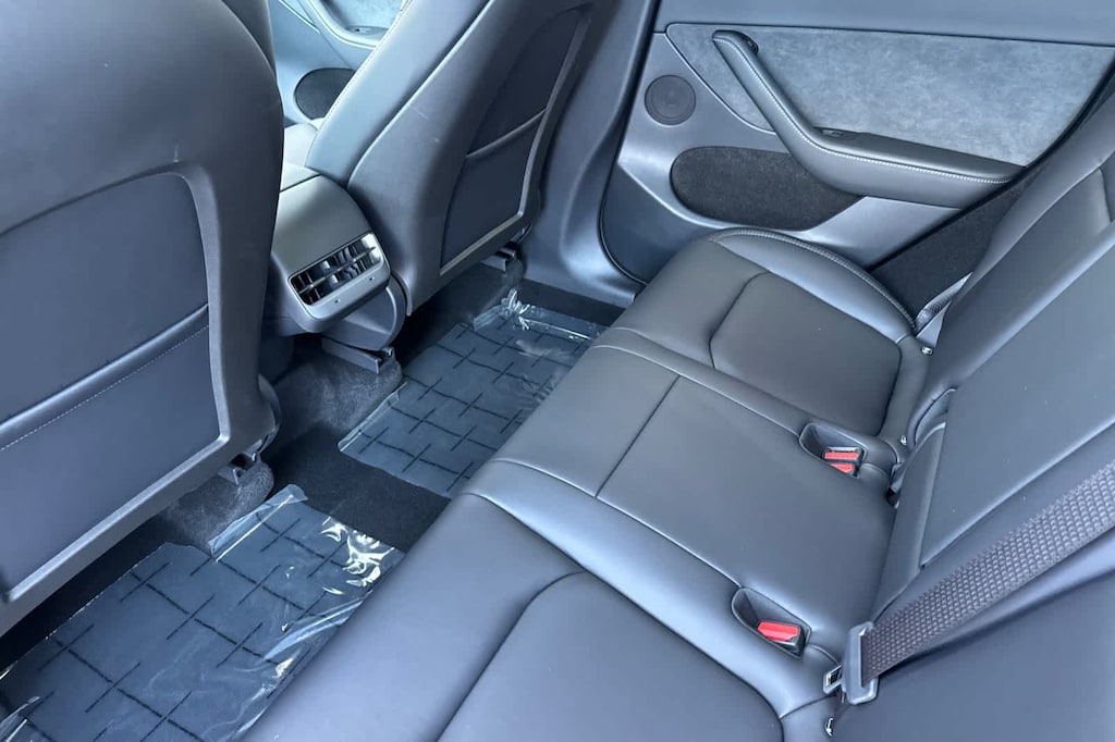 Used 2024 Tesla Model Y SUV