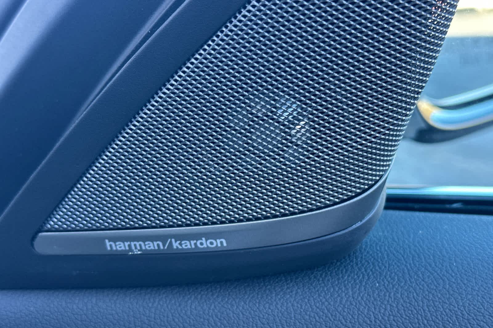 Thumbnail: 2023 BMW 5 Series - 19