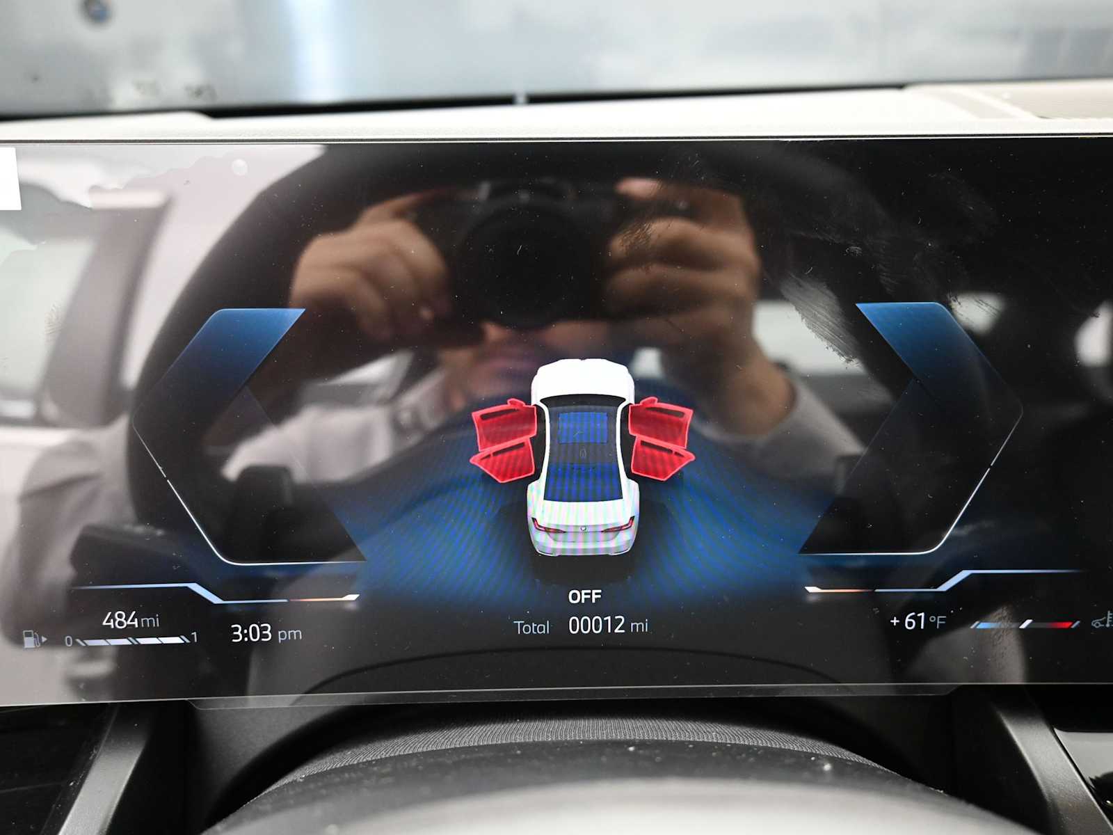 Thumbnail: 2026 BMW 5 Series - 9