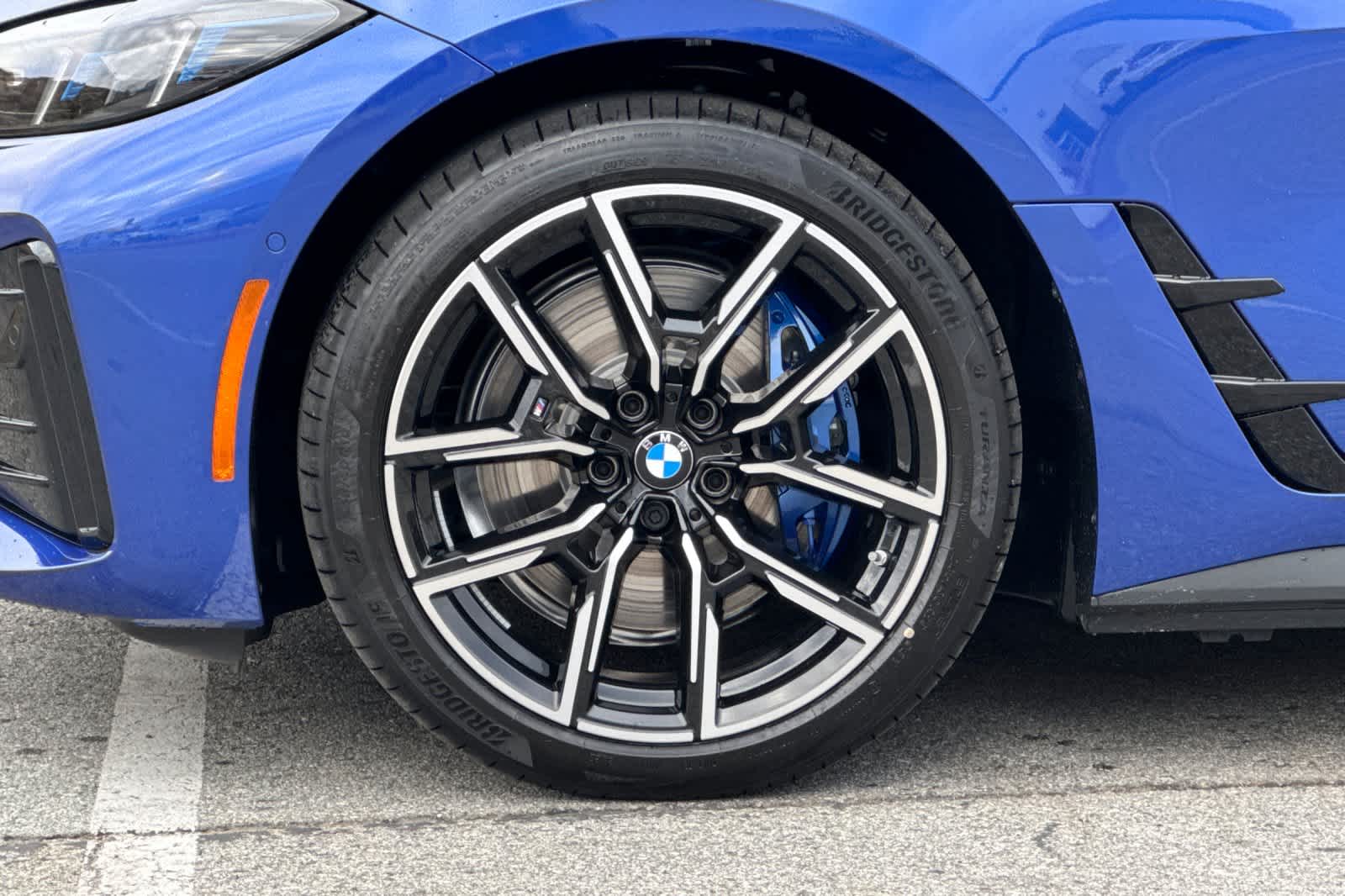 Thumbnail: 2025 BMW i4 - 35