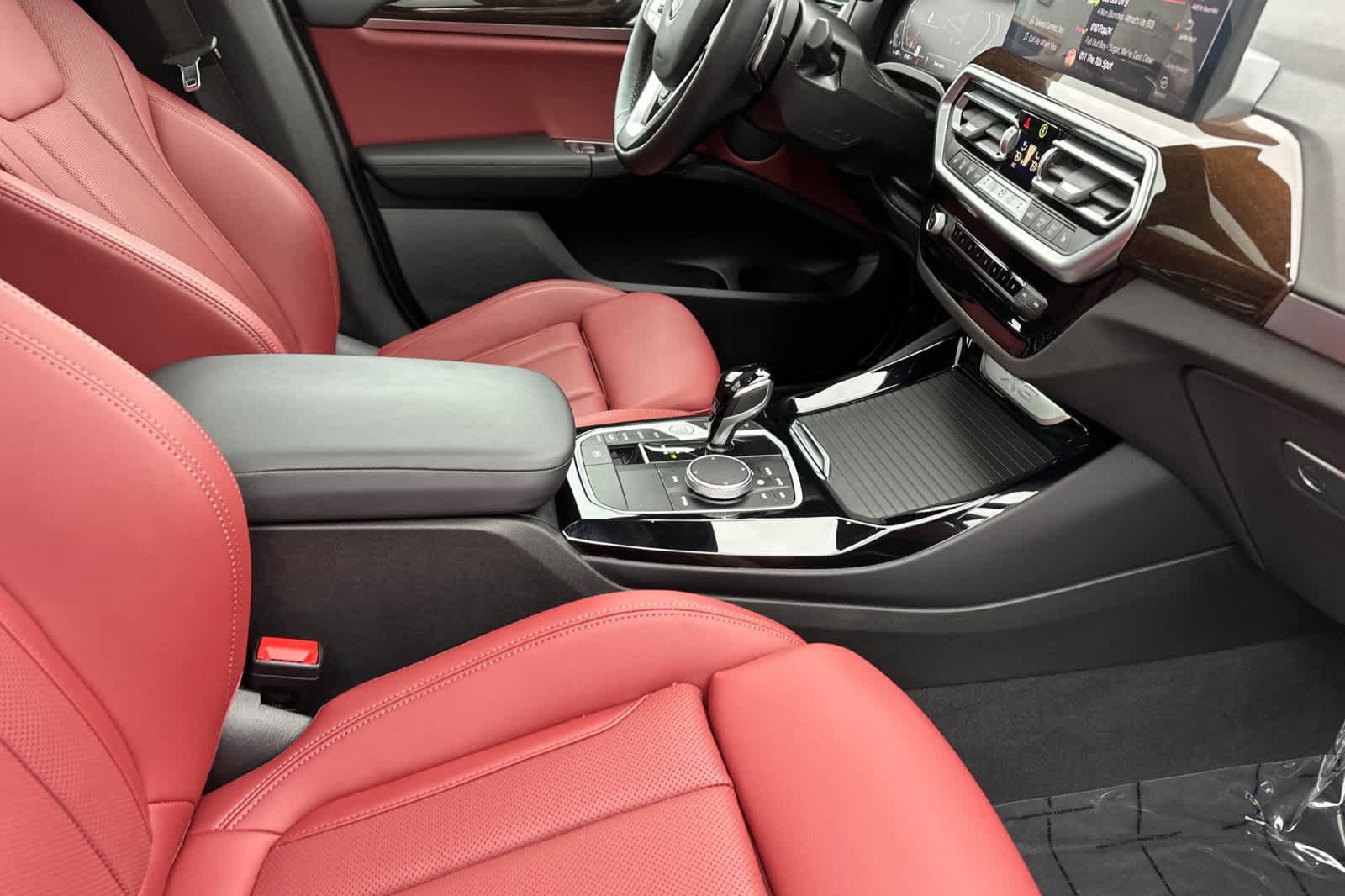 Thumbnail: 2024 BMW X3 - 17