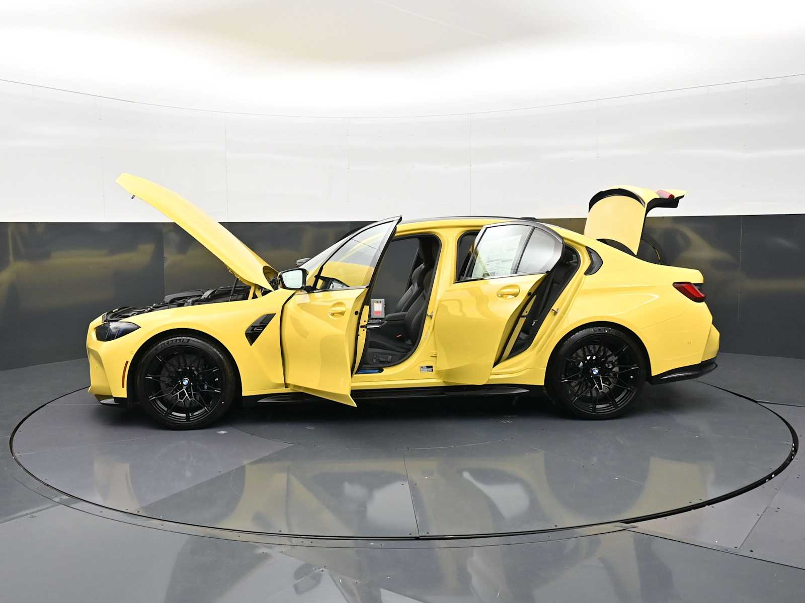 Thumbnail: 2026 BMW M3 - 38