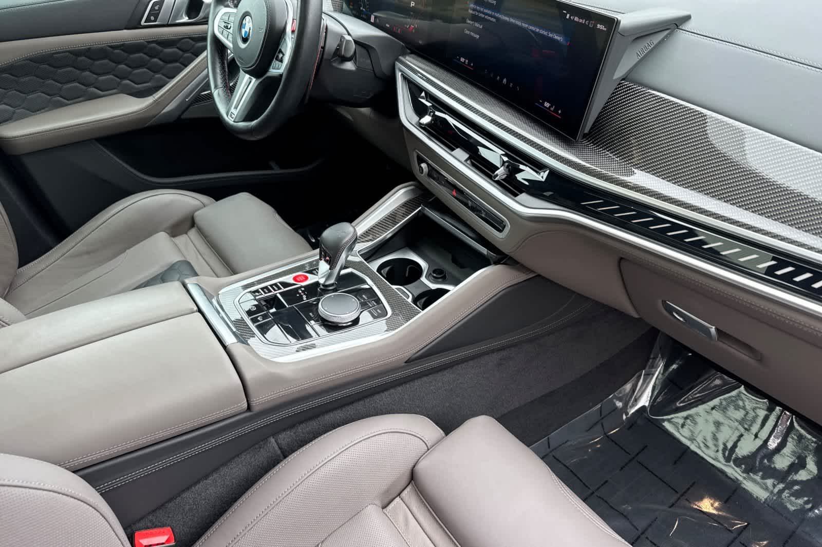 Thumbnail: 2024 BMW X6 - 17