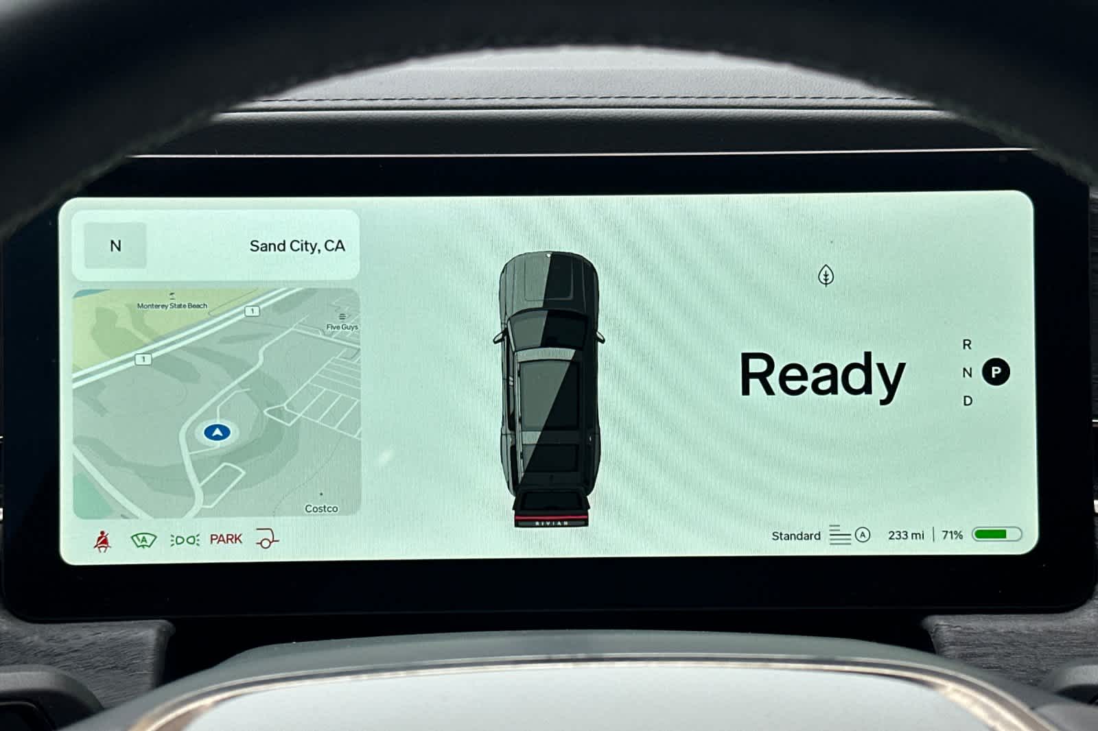 Thumbnail: 2023 Rivian R1S - 27