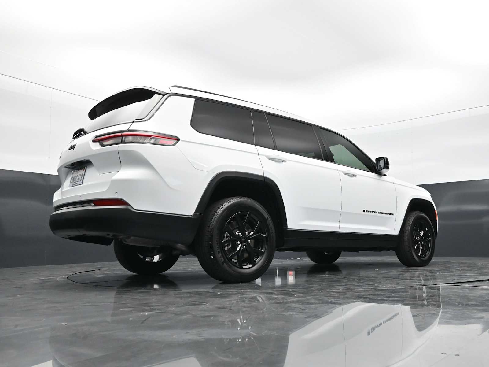 Thumbnail: 2024 Jeep Grand Cherokee L - 30