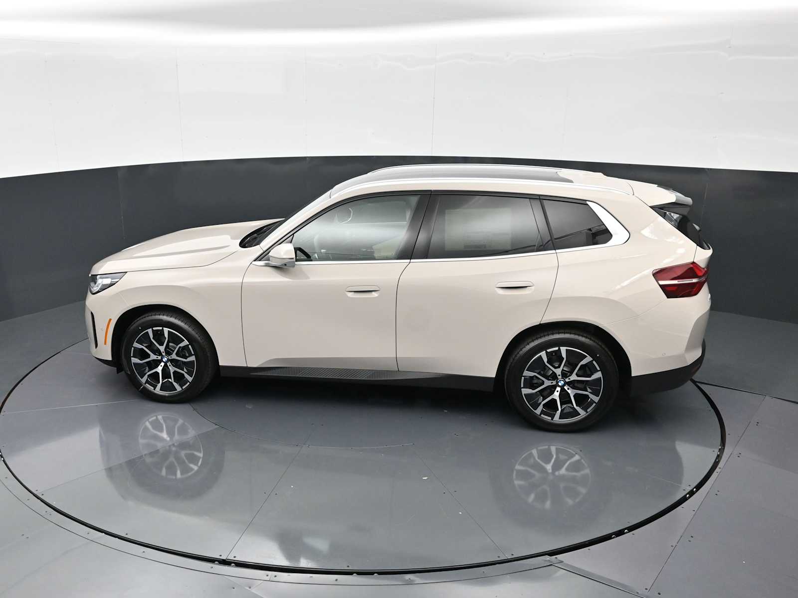 Thumbnail: 2026 BMW X3 - 24