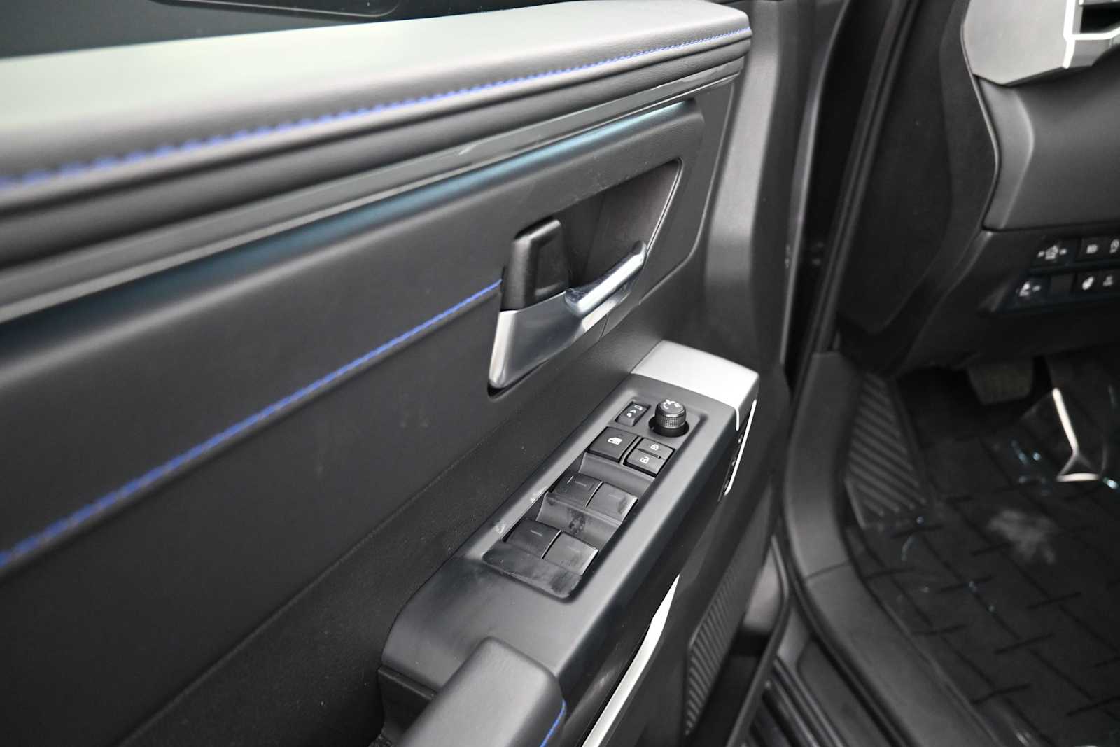 Thumbnail: 2025 Toyota Tundra - 9