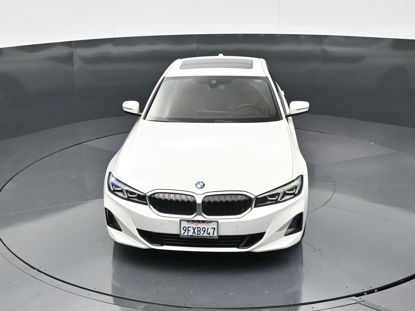 2023 BMW 3 Series 330i - Photo 18