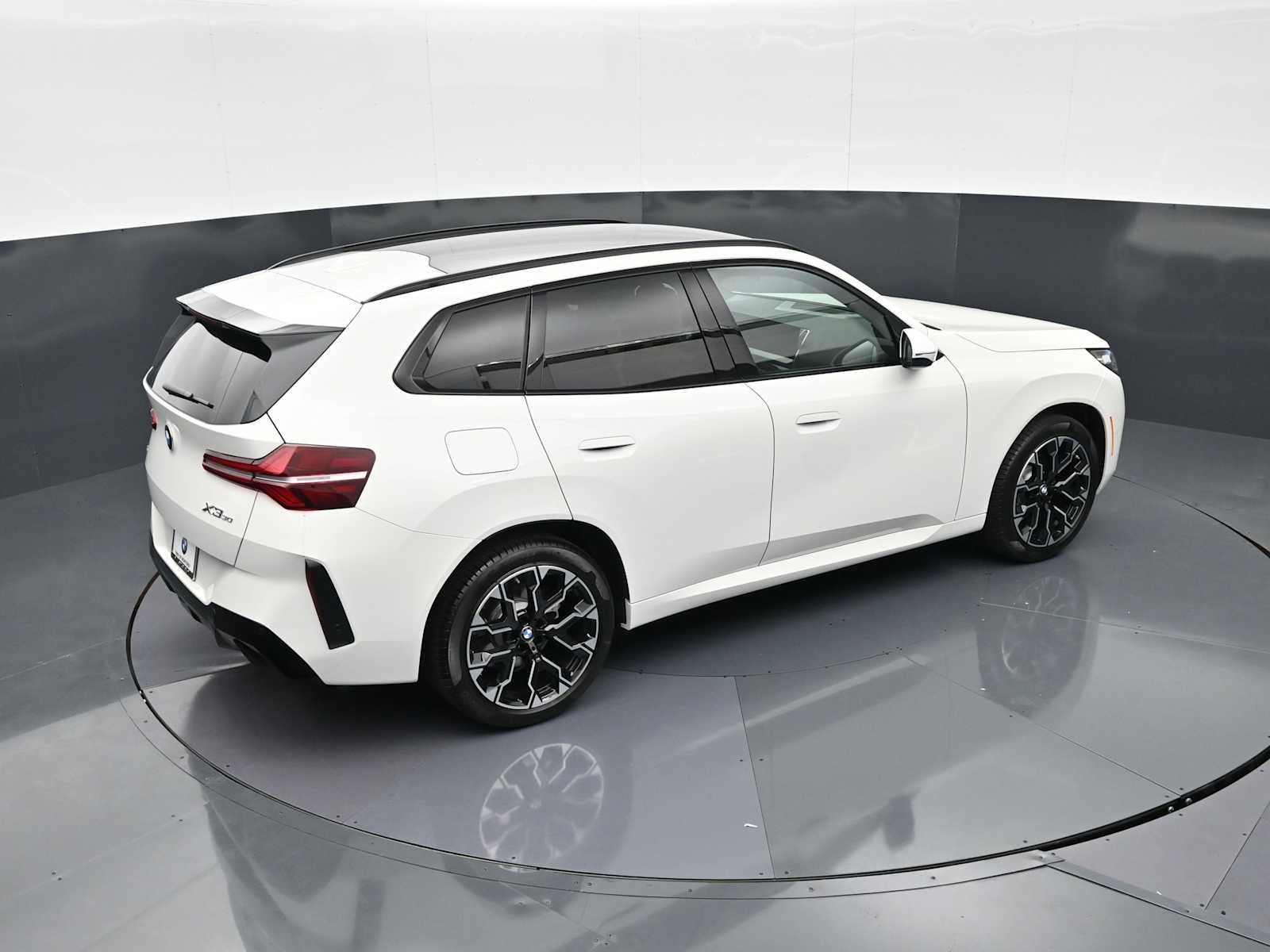 Thumbnail: 2026 BMW X3 - 21