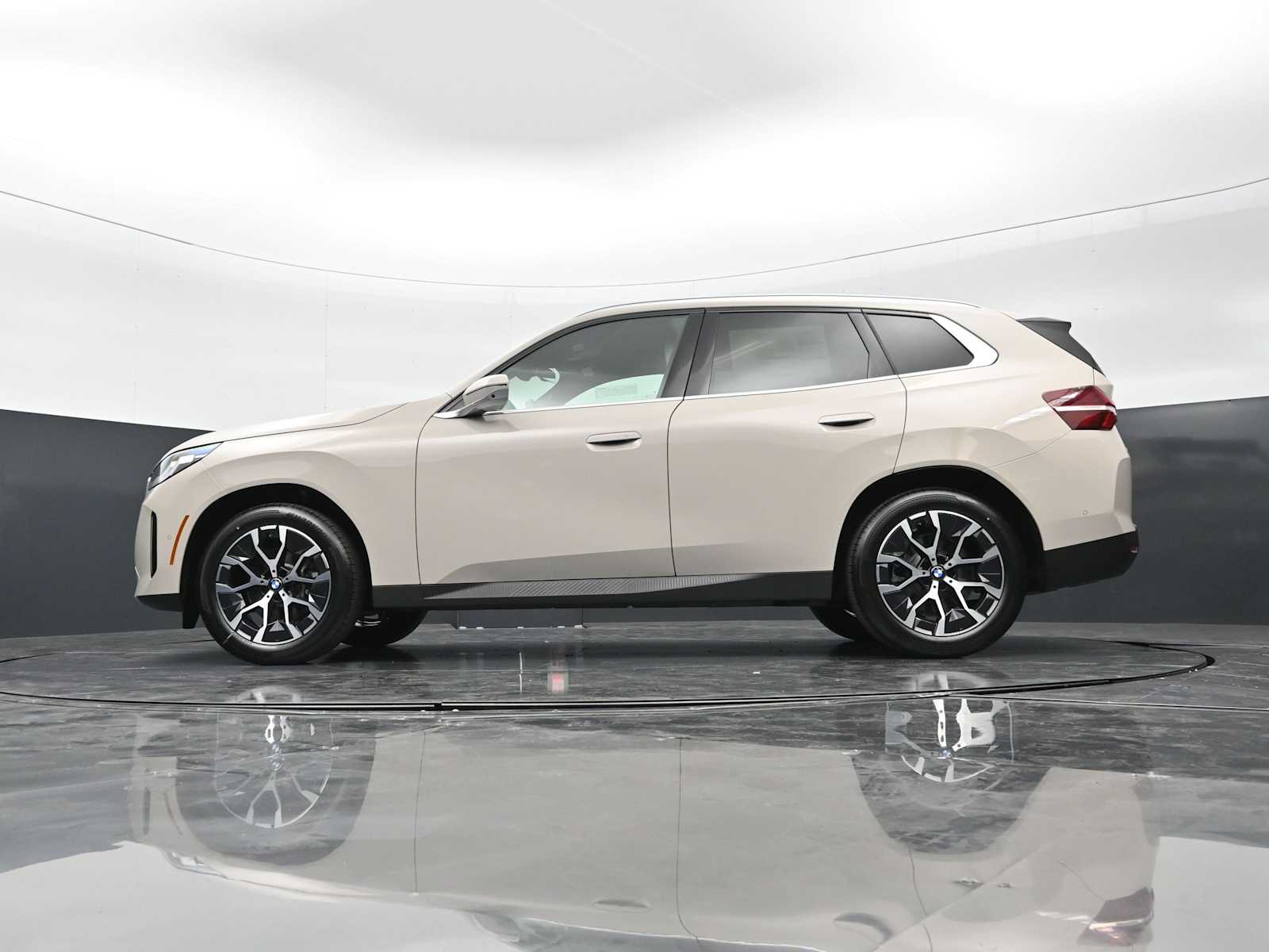 Thumbnail: 2026 BMW X3 - 32