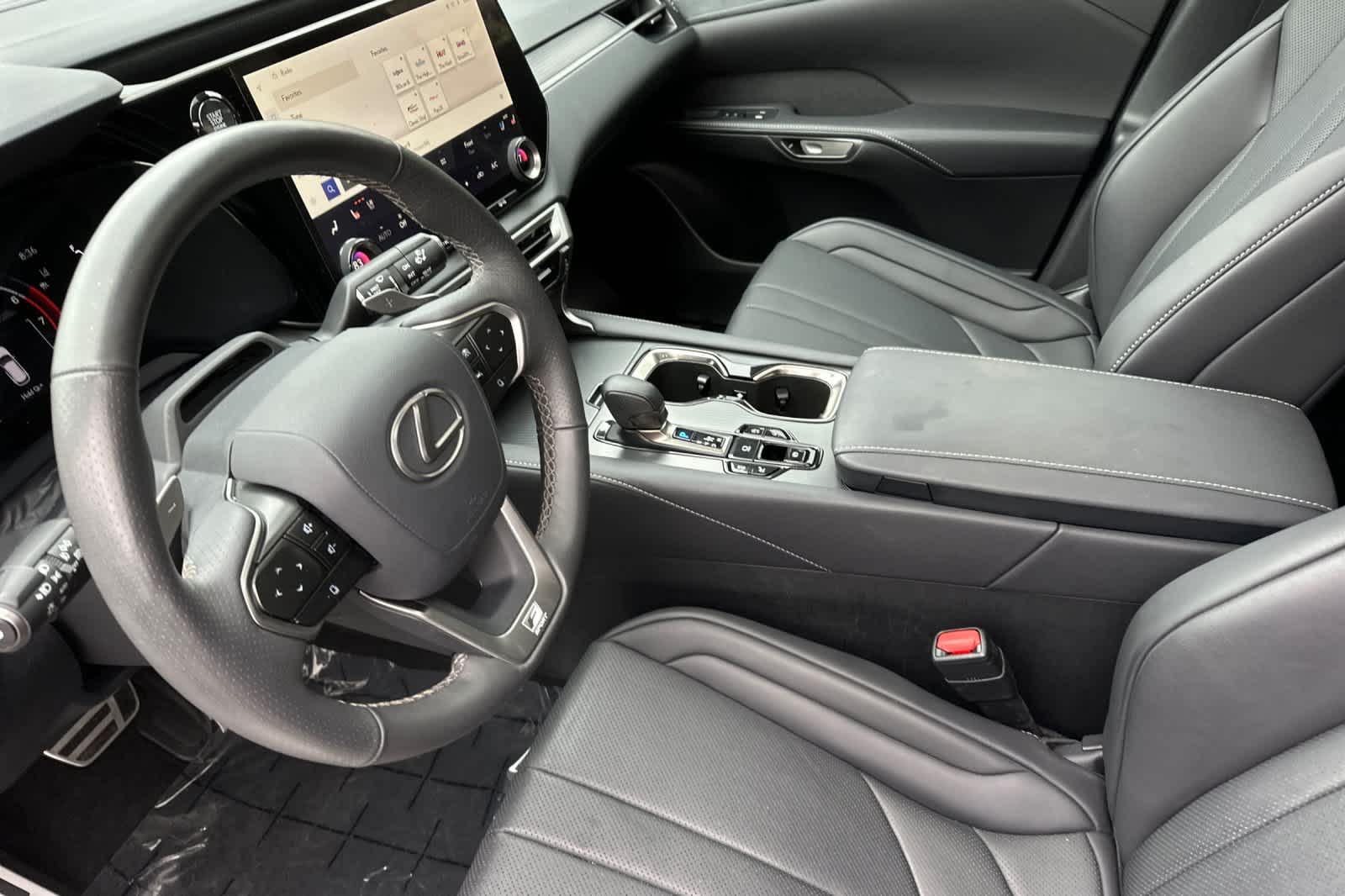 Thumbnail: 2024 Lexus RX - 11