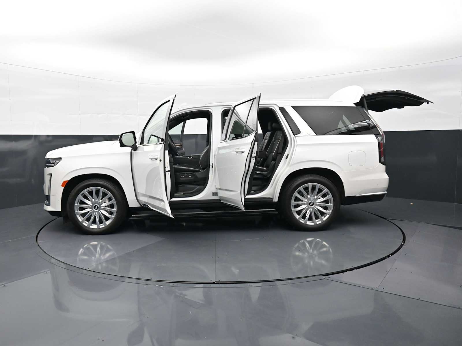 Thumbnail: 2024 Cadillac Escalade - 37