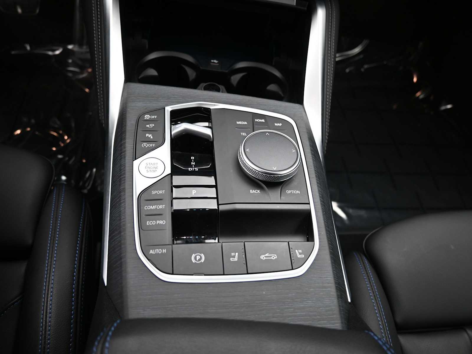 2025 BMW 4 Series 430i - Photo 11
