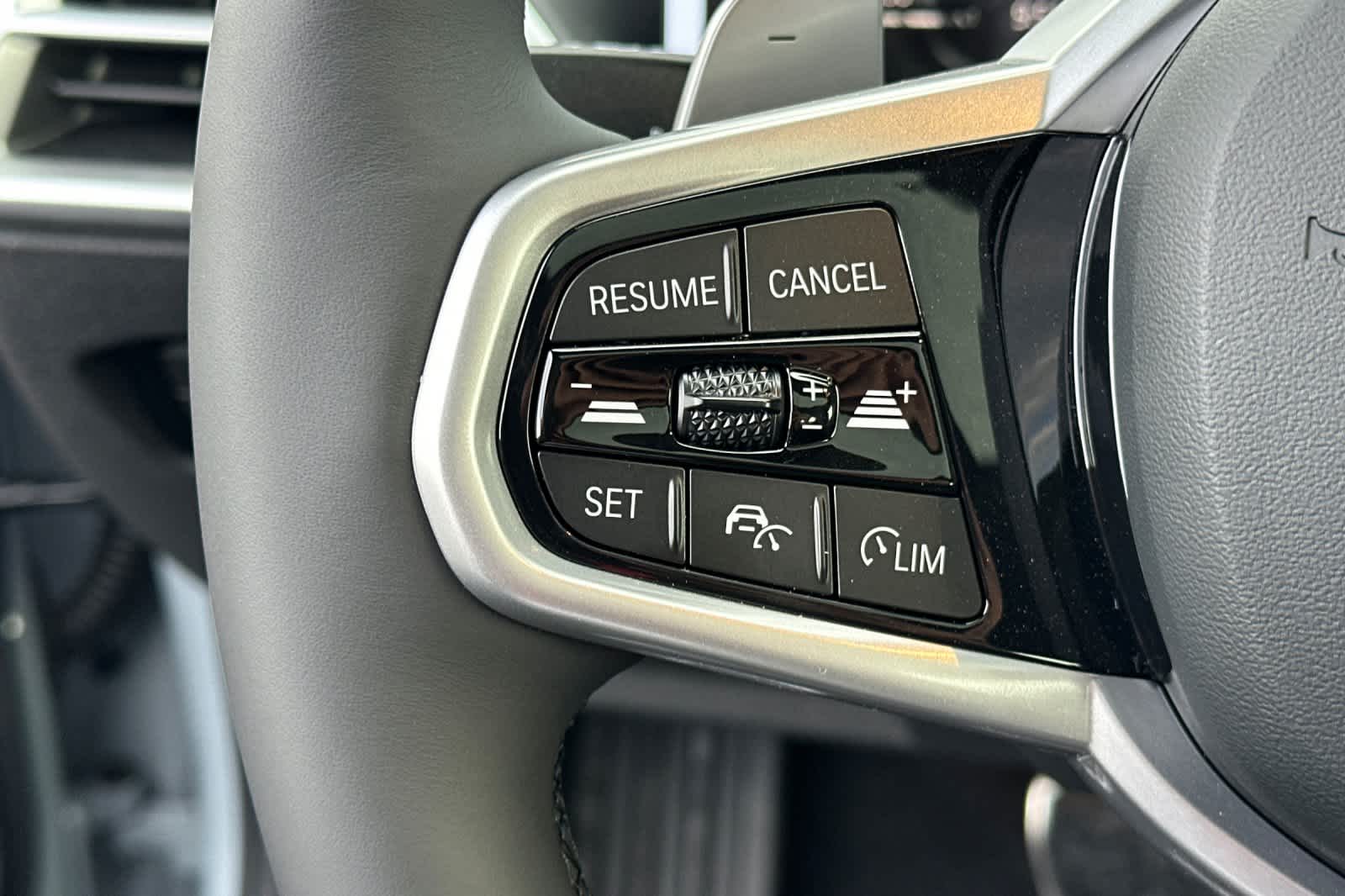 Thumbnail: 2026 BMW 4 Series - 27