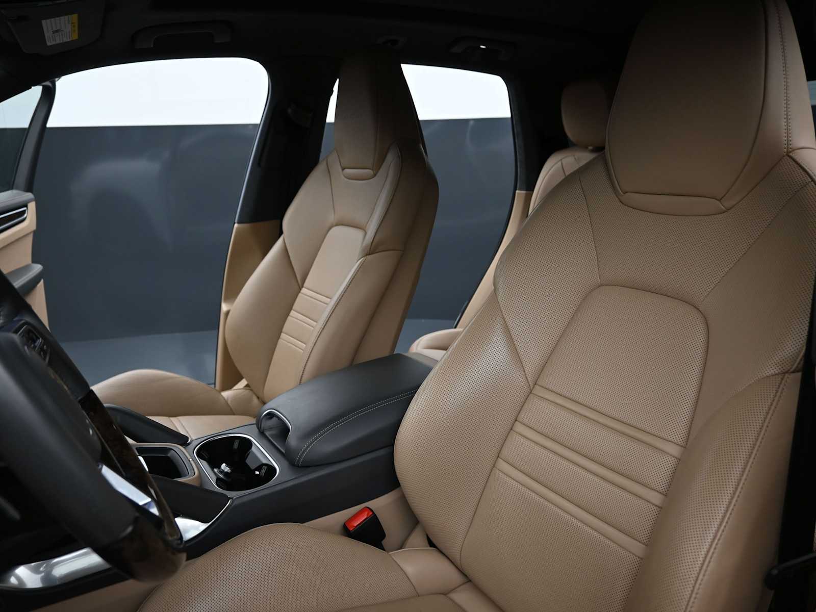 Thumbnail: 2021 Porsche Cayenne - 12