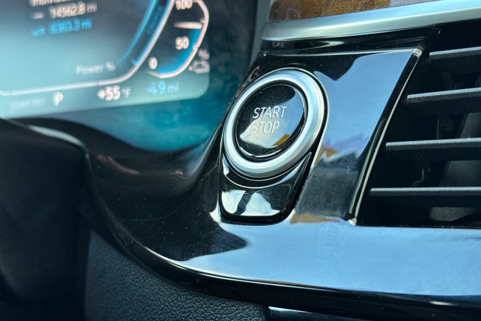 Thumbnail: 2020 BMW 5 Series - 24