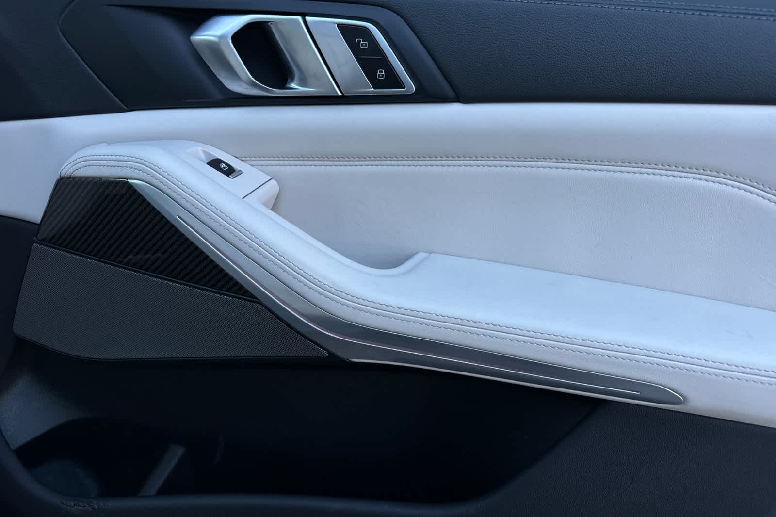 Thumbnail: 2023 BMW X5 - 20