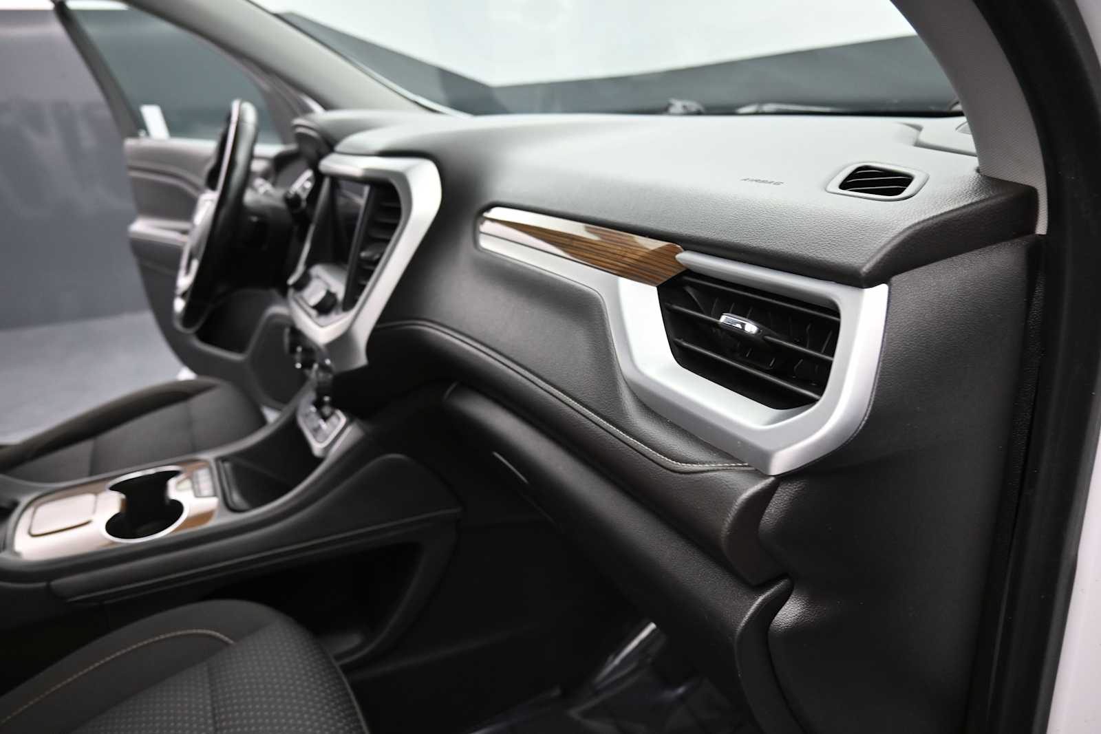 Thumbnail: 2020 GMC Acadia - 17