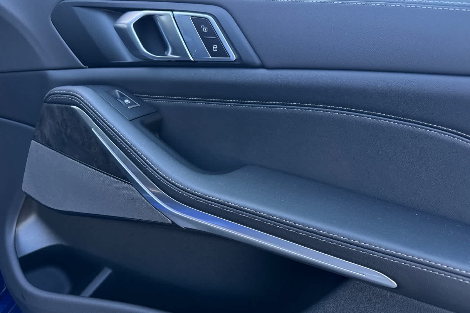 Thumbnail: 2026 BMW X5 - 19